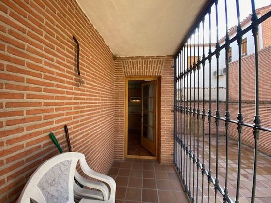 Foto 2 de Casa en lloguer a Azucaica - Santa María de Benquerencia de 4 habitacions amb balcó i calefacció
