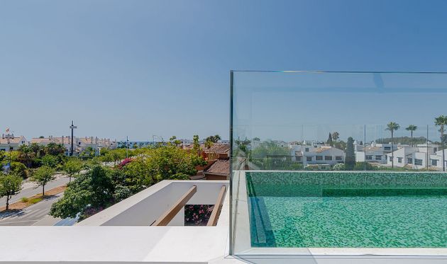 Foto 1 de Xalet en venda a avenida Salamanca de 4 habitacions amb terrassa i piscina