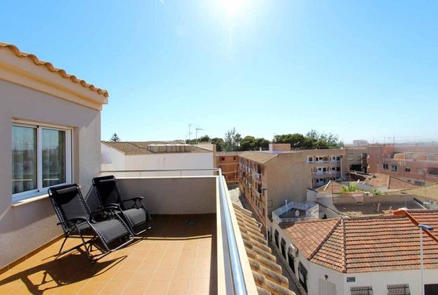 Foto 1 de Dúplex en venda a calle Vizcaya de 3 habitacions amb terrassa i garatge