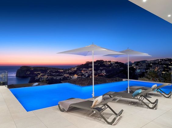 Foto 1 de Xalet en venda a Port d'Andratx de 6 habitacions amb terrassa i piscina