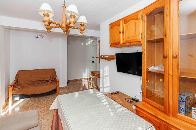 Foto 2 de Pis en venda a San Lorenzo de 2 habitacions amb terrassa i aire acondicionat