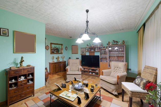 Foto 1 de Piso en venta en Gelves de 3 habitaciones con garaje y aire acondicionado