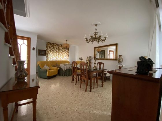 Foto 1 de Casa en venda a Coria del Río de 3 habitacions amb balcó i aire acondicionat