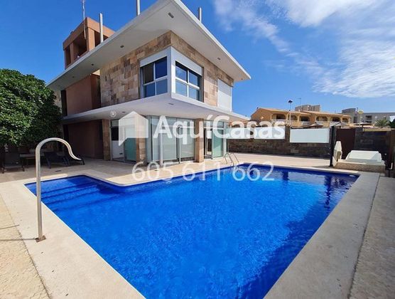 Foto 1 de Xalet en venda a Zona Galúa-Calnegre de 4 habitacions amb terrassa i piscina