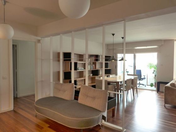Foto 2 de Piso en alquiler en Ensanche - Sar de 4 habitaciones con garaje y muebles