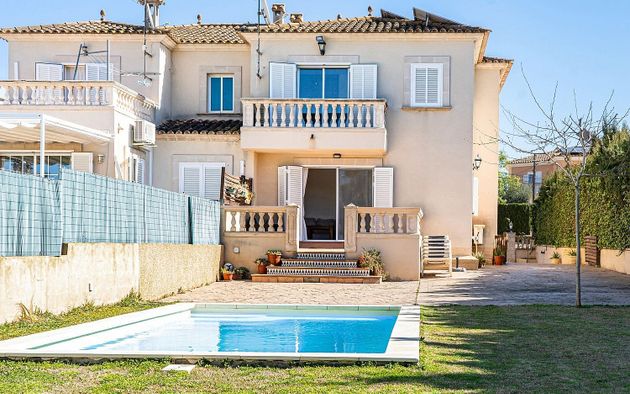 Foto 1 de Casa en venta en Ses Palmeres de 4 habitaciones con terraza y piscina