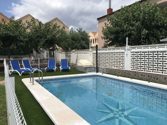 Foto 1 de Casa en lloguer a Curva - Heliópolis de 5 habitacions amb terrassa i piscina