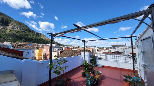 Foto 1 de Pis en venda a Simat de la Valldigna de 3 habitacions amb terrassa i balcó