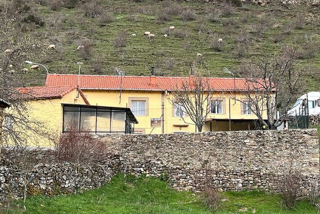 Foto 2 de Xalet en venda a Pola de Gordón (La) de 9 habitacions amb terrassa i jardí