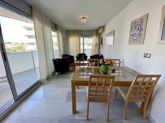 Foto 2 de Piso en venta en Vistahermosa de 2 habitaciones con terraza y garaje
