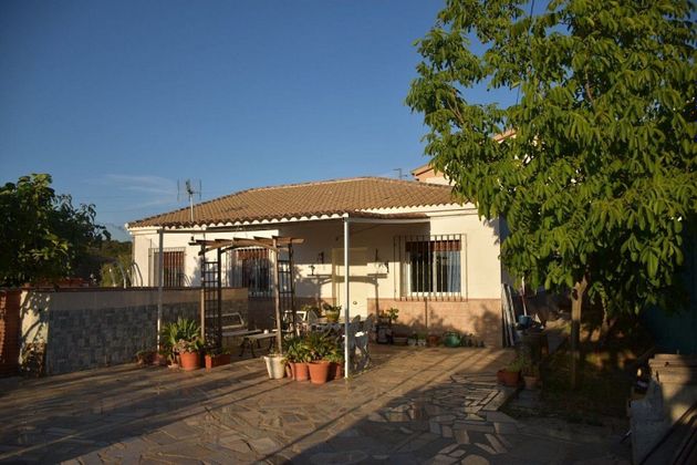 Foto 2 de Xalet en venda a Montefrío de 4 habitacions amb piscina