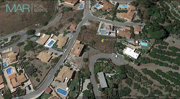 Foto 2 de Venta de terreno en calle Avellano de 800 m²