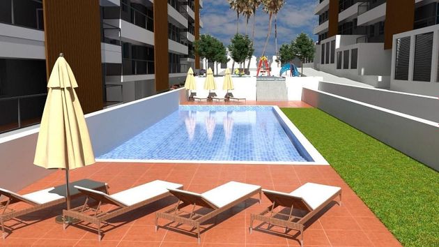 Foto 2 de Àtic en venda a avenida De Las Alpujarras de 3 habitacions amb terrassa i piscina