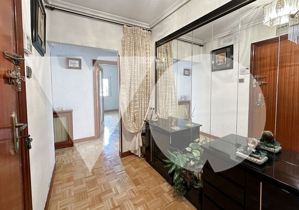Foto 2 de Piso en venta en Peñagrande de 3 habitaciones con terraza y calefacción