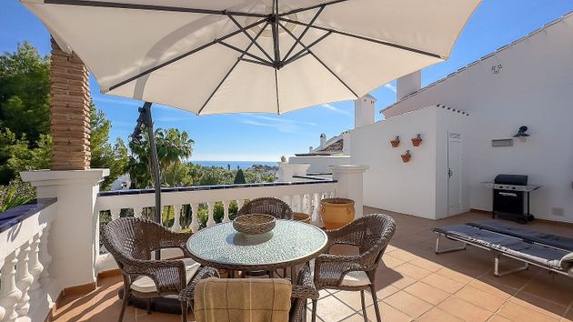 Foto 1 de Àtic en venda a Nueva Nerja - Burriana de 2 habitacions amb terrassa i piscina