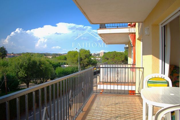 Foto 1 de Pis en venda a Els Pins de 3 habitacions amb terrassa i piscina