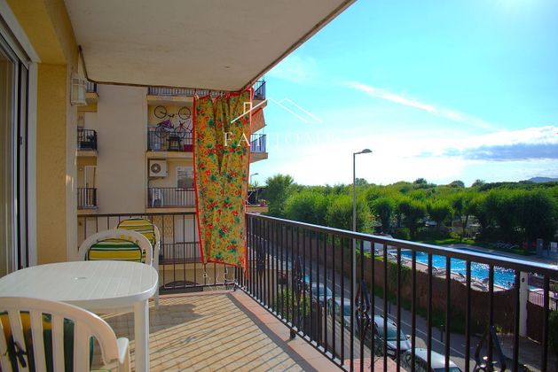 Foto 2 de Pis en venda a Els Pins de 3 habitacions amb terrassa i piscina