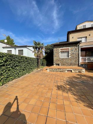 Foto 1 de Venta de chalet en Castellnou de Bages de 6 habitaciones con terraza y garaje