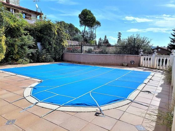 Foto 1 de Venta de chalet en Castellnou de Bages de 6 habitaciones con terraza y piscina