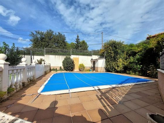 Foto 2 de Venta de chalet en Castellnou de Bages de 6 habitaciones con terraza y piscina