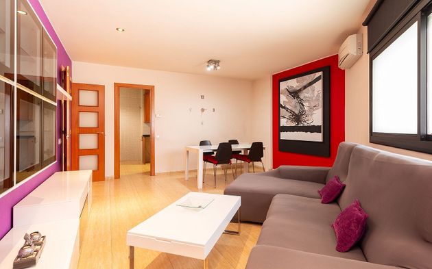 Foto 1 de Venta de piso en Caldes de Montbui de 2 habitaciones con garaje y aire acondicionado