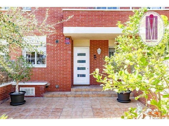 Foto 2 de Casa en venda a Can Calders - Mas Lluí - Roses Castellbell de 4 habitacions amb terrassa i jardí