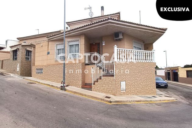 Foto 1 de Casa en venda a Los Dolores de 4 habitacions amb terrassa i garatge