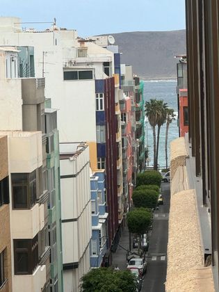 Foto 1 de Àtic en venda a Santa Catalina - Canteras de 3 habitacions amb terrassa i ascensor