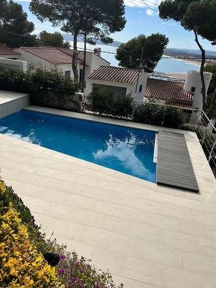 Foto 2 de Xalet en venda a L'Estartit de 4 habitacions amb terrassa i piscina