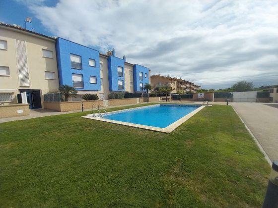 Foto 1 de Venta de dúplex en L'Estartit de 3 habitaciones con terraza y piscina