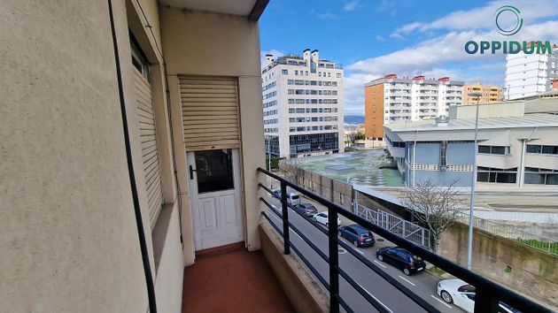 Foto 1 de Venta de piso en Bouzas - Coia de 3 habitaciones con balcón