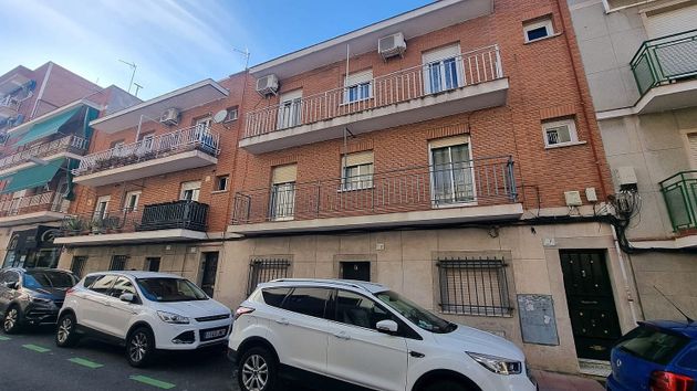 Foto 1 de Pis en venda a calle Del Manzanares de 4 habitacions amb jardí i calefacció