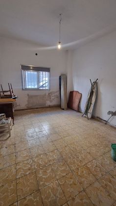 Foto 2 de Piso en venta en calle Del Manzanares de 4 habitaciones con jardín y calefacción