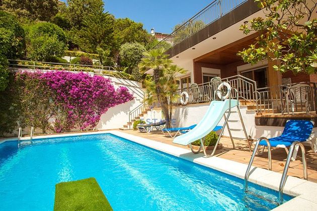 Foto 1 de Xalet en venda a Blanes de 5 habitacions amb terrassa i piscina