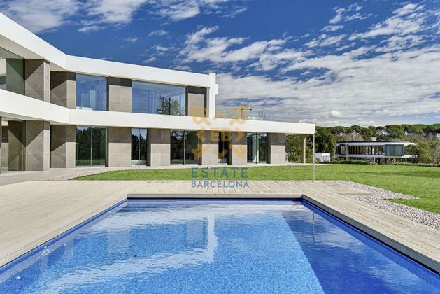 Foto 2 de Chalet en venta en Caldes de Malavella de 5 habitaciones con terraza y piscina