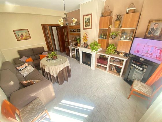 Foto 2 de Casa en venda a Calamonte de 4 habitacions amb terrassa i aire acondicionat