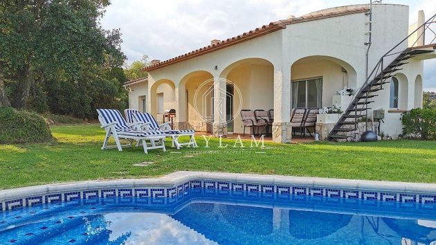 Foto 2 de Chalet en venta en Can Semi - Mas Nou - Mas Ros de 3 habitaciones con terraza y piscina