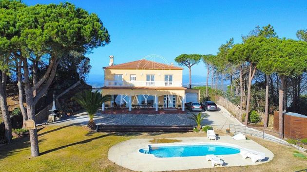 Foto 2 de Chalet en venta en Roca Grossa - Serra Brava de 9 habitaciones con terraza y piscina