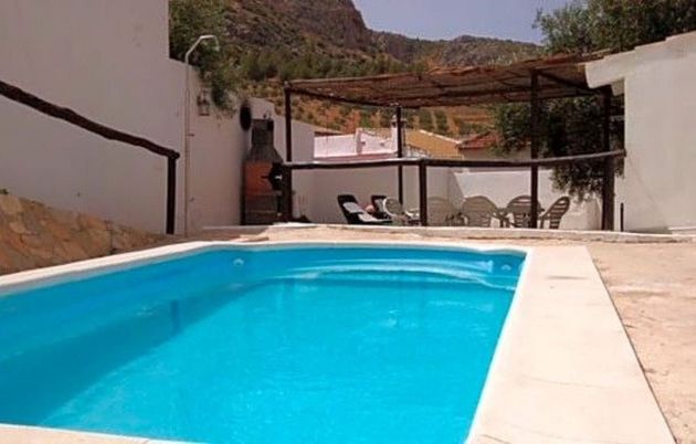Foto 1 de Casa en venda a Teba de 2 habitacions amb piscina i jardí