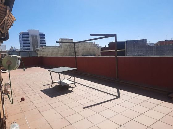 Foto 1 de Ático en venta en avenida De Ramón y Cajal de 4 habitaciones con terraza y aire acondicionado
