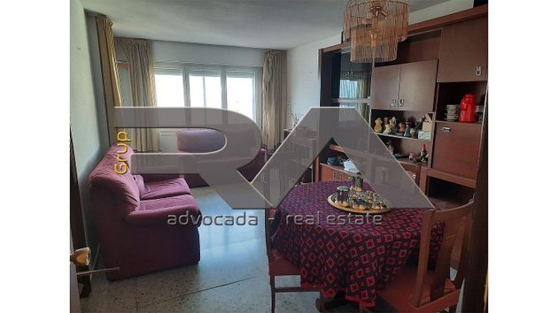 Foto 2 de Pis en venda a calle De Sevilla de 4 habitacions amb terrassa i calefacció