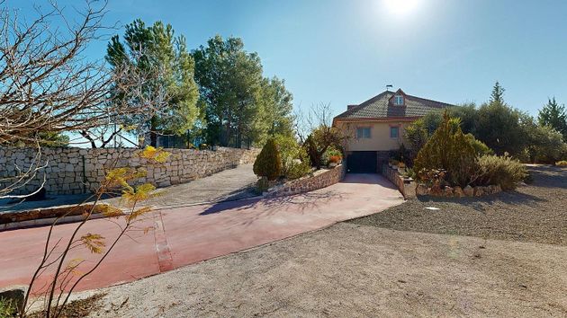 Foto 2 de Casa rural en venda a Moratalla de 5 habitacions amb terrassa i piscina