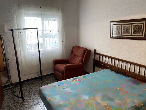 Foto 2 de Chalet en venta en Playa Puerto de Sagunto de 3 habitaciones con terraza
