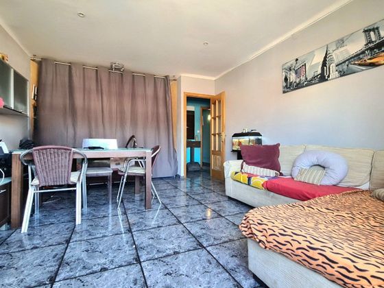 Foto 2 de Pis en venda a Olesa de Montserrat de 2 habitacions amb terrassa i balcó