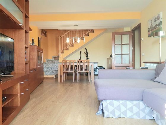 Foto 1 de Dúplex en venta en Olesa de Montserrat de 2 habitaciones con terraza y balcón