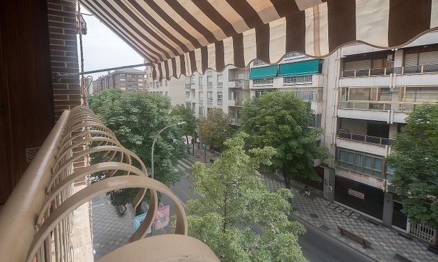 Foto 1 de Venta de piso en Centro - Cuenca de 4 habitaciones con terraza y garaje