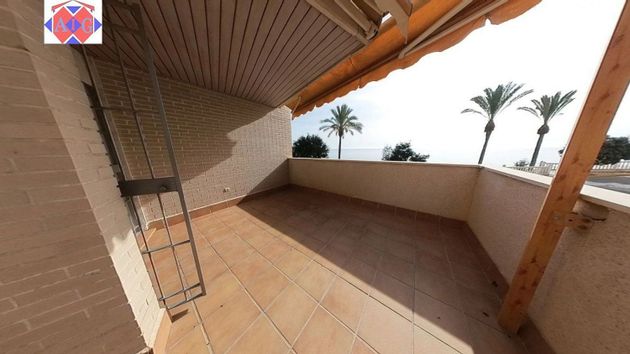 Foto 2 de Venta de piso en Castell de Ferro de 3 habitaciones con terraza y piscina