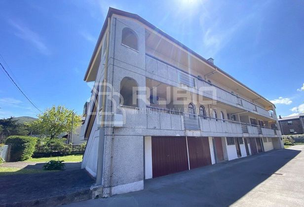 Foto 1 de Dúplex en venda a avenida Berria de 2 habitacions amb terrassa i garatge