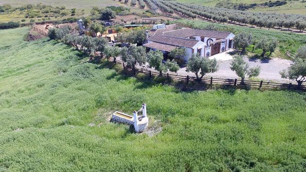 Foto 1 de Casa rural en venda a Álora de 4 habitacions amb piscina i jardí