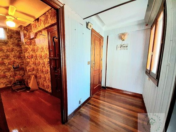 Foto 2 de Piso en venta en Santutxu de 4 habitaciones con terraza y garaje